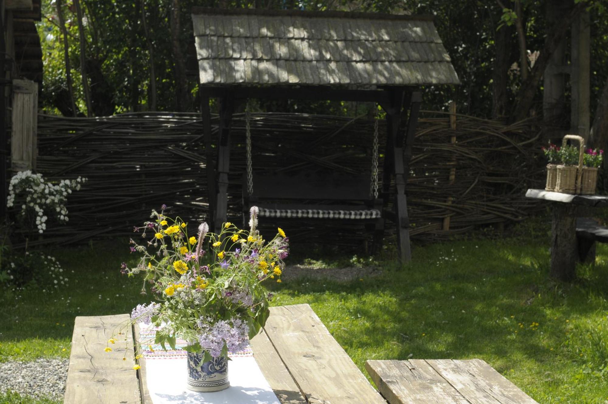 The Village Pension Breb Екстериор снимка