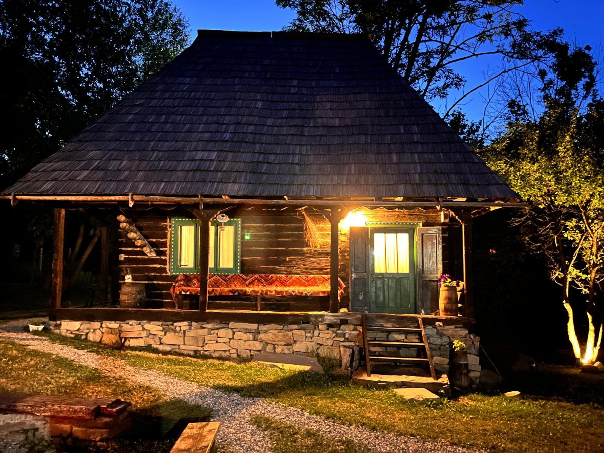 The Village Pension Breb Екстериор снимка