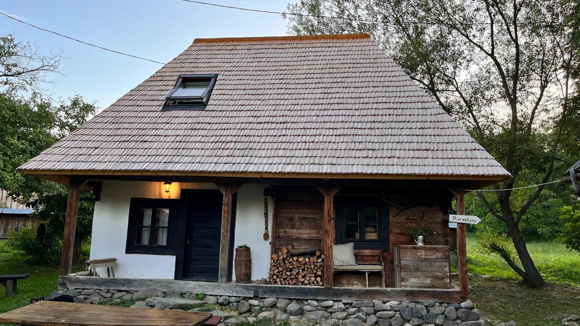 The Village Pension Breb Екстериор снимка