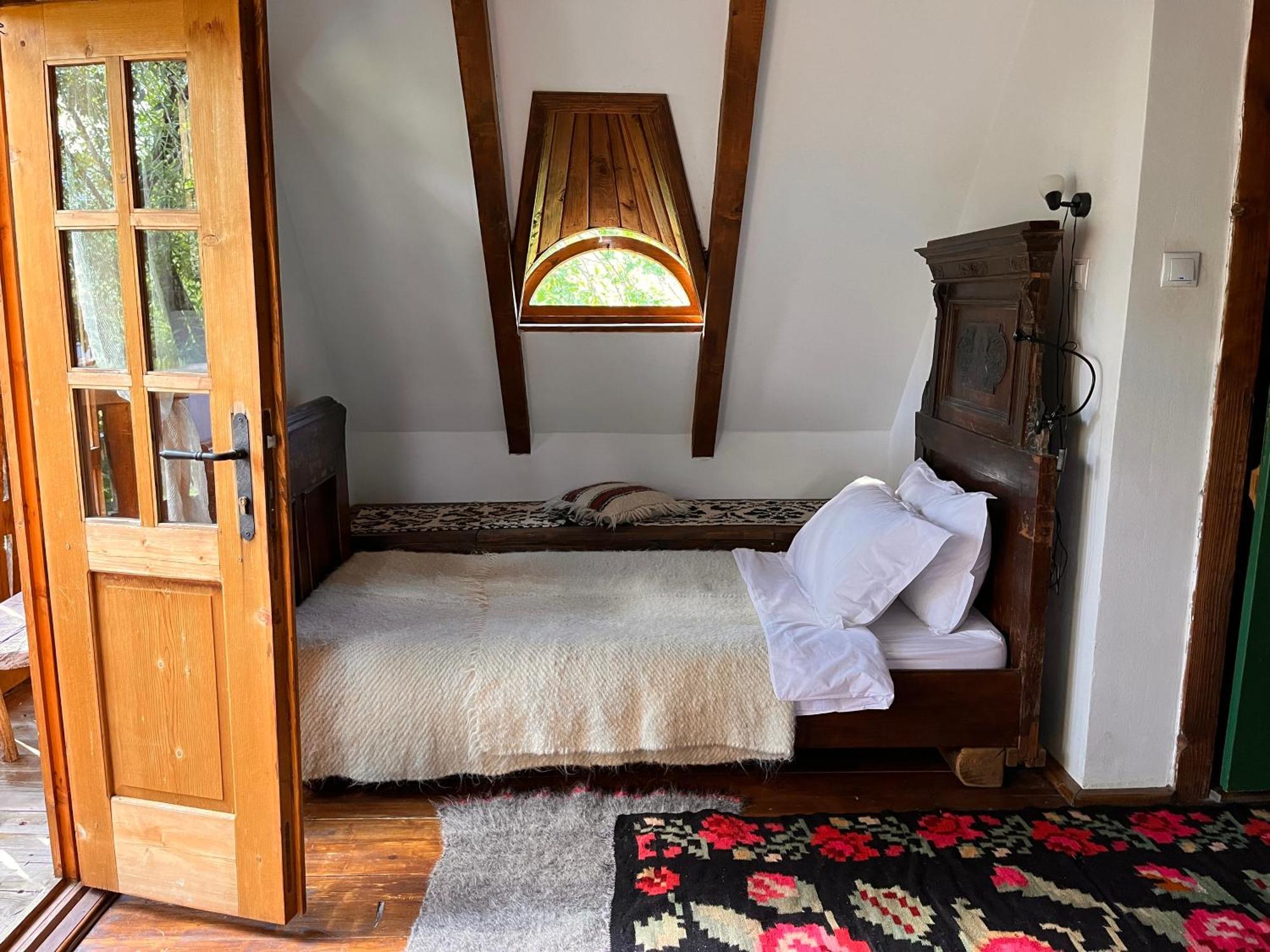The Village Pension Breb Екстериор снимка