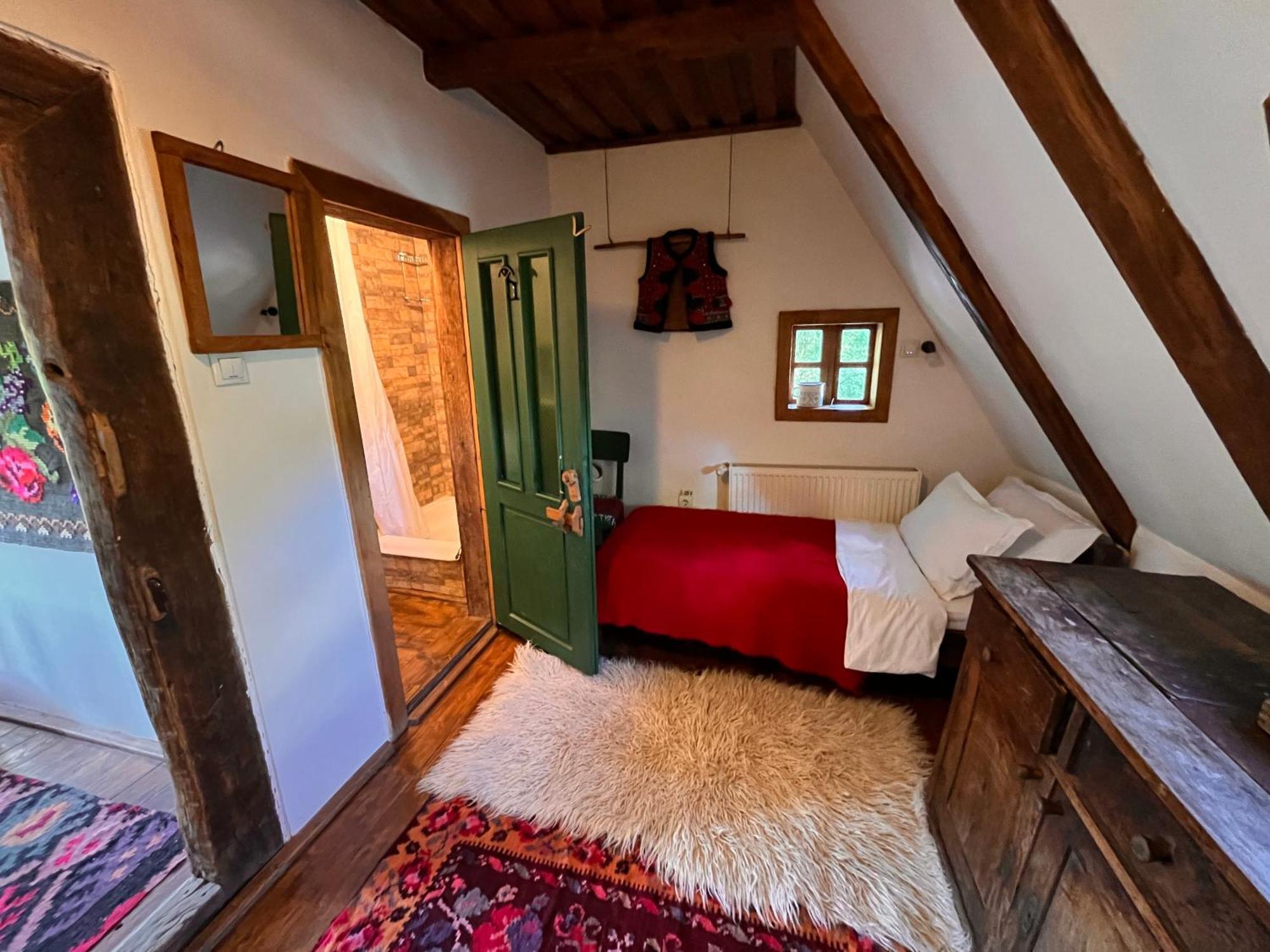 The Village Pension Breb Екстериор снимка