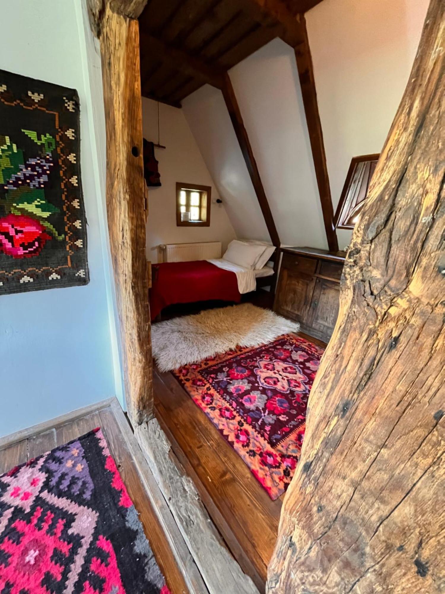 The Village Pension Breb Екстериор снимка